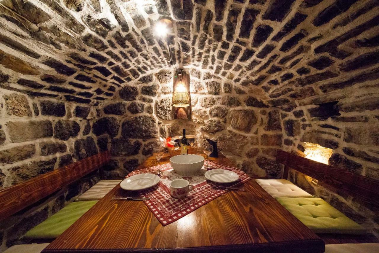 Вилла Old Stone House Mario Подгора Экстерьер фото